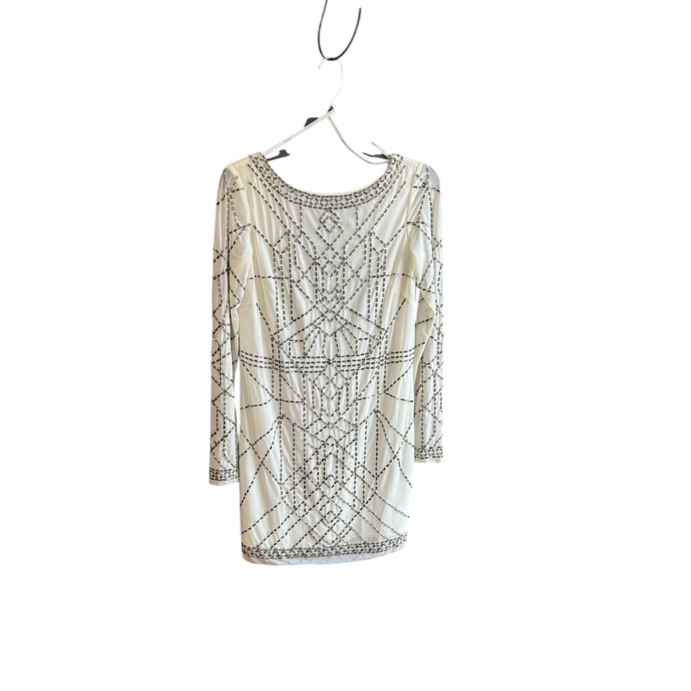 Platinum Laundry by Shelli Segal Ivory dress with silver beading Sz 0